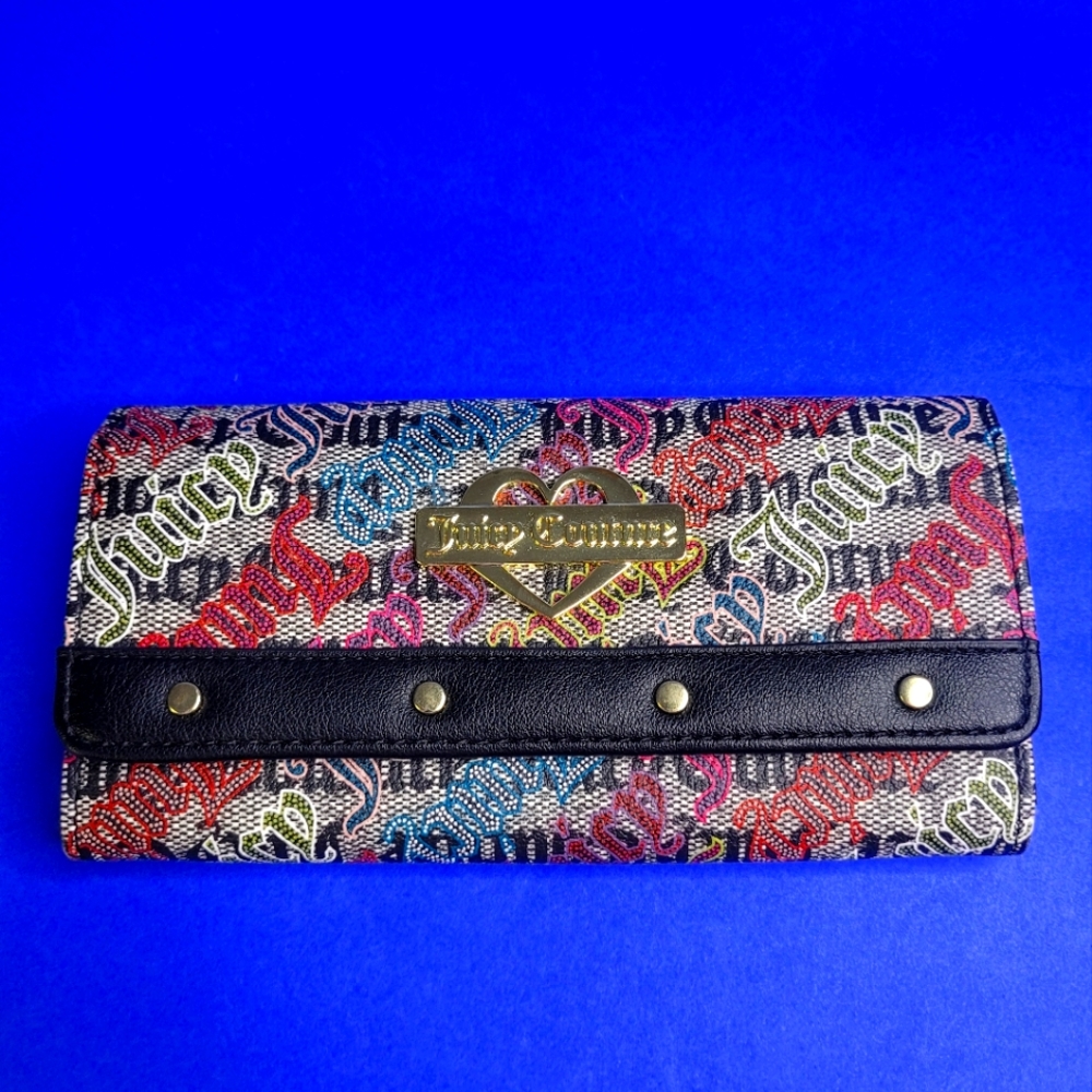 Juicy Couture Wallet Clutch Gray Logo Print
